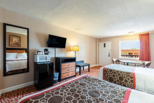 Sundial Inn image 7